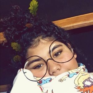 Meet your Posher, Sienna